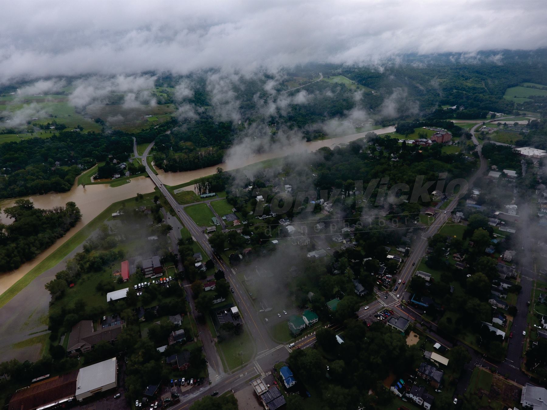 39200686_1876686059081293_3460730195797868544_o